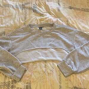 SHEIN Light Gray Cropped Sweatshirt